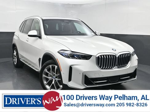 Used 2025 BMW X5 xDrive40i AWD/4WD image 1