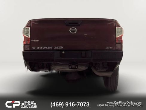 Used 2017 Nissan Titan SV RWD image 6