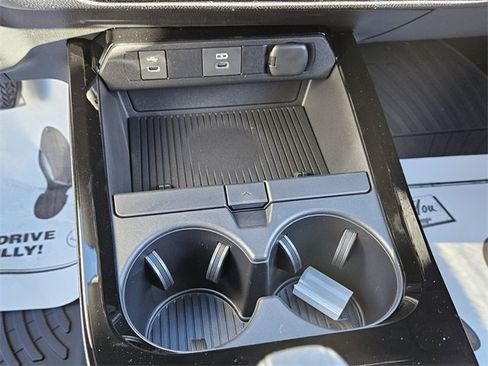 New 2026 Toyota Prius SE image 18