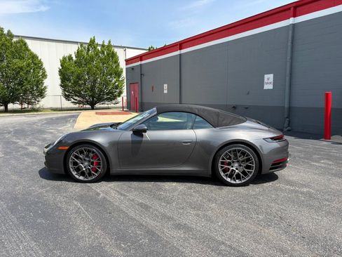 Used 2020 Porsche 911 Carrera 4S AWD/4WD image 17