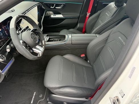 New 2026 Mercedes-Benz E 53 AMG e 4MATIC Sedan image 10