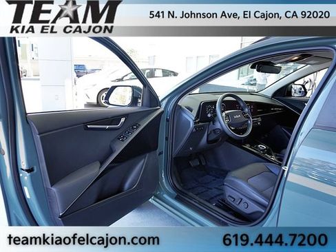 Certified 2023 Kia Niro Wind FWD image 38