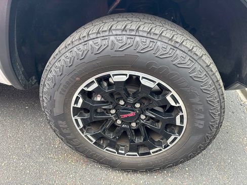 Certified 2026 GMC Canyon AT4 AWD/4WD image 34