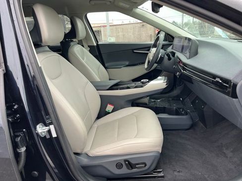 Used 2024 Kia EV6 Wind image 10