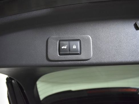 Certified 2025 Nissan Murano SL w/ Cargo Package AWD/4WD image 32