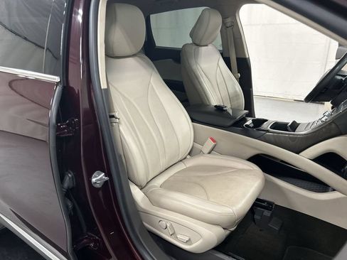 Used 2020 Lincoln Nautilus Reserve w/ Equipment Group 201A AWD/4WD image 23