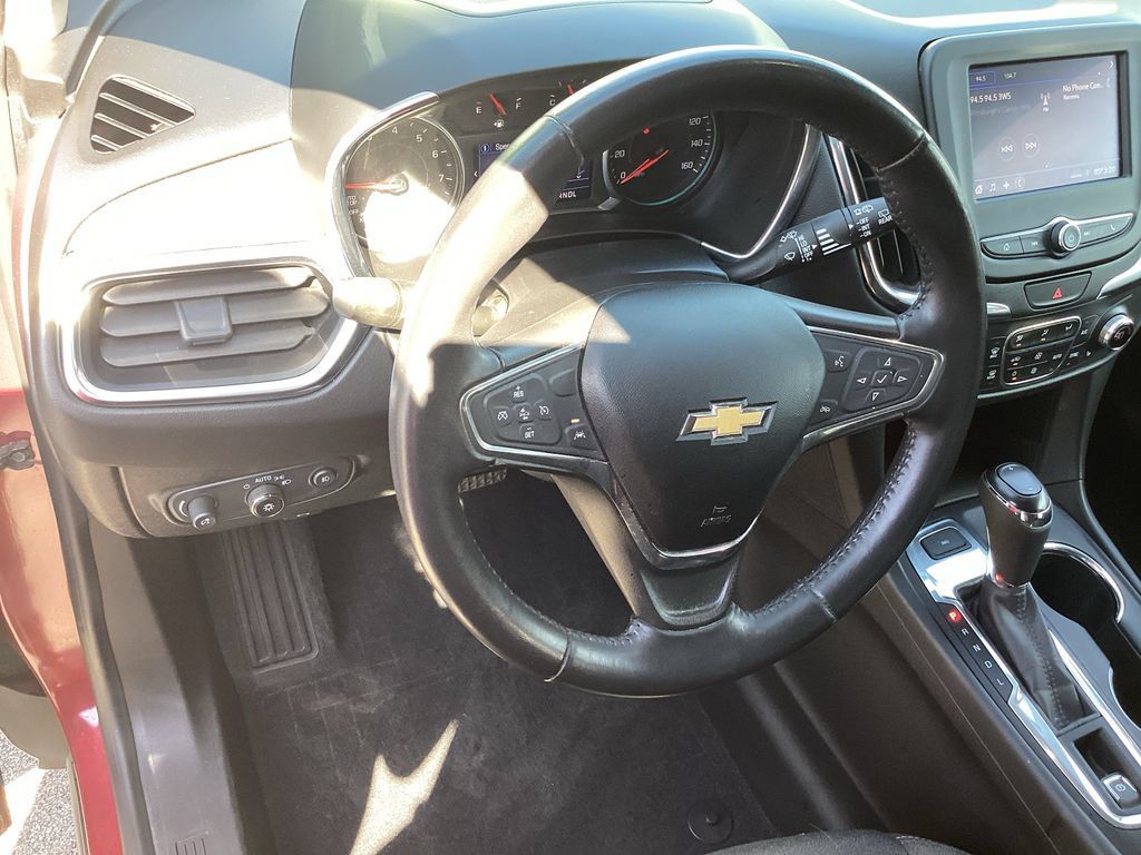 Used 2020 Chevrolet Equinox LT AWD/4WD image 15