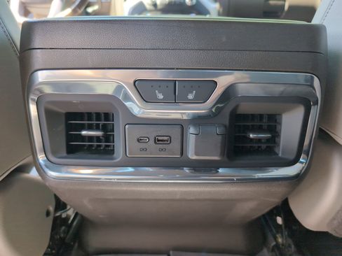 Used 2020 GMC Sierra 1500 SLT w/ SLT Premium Plus Package AWD/4WD image 38