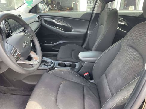 Used 2020 Hyundai Elantra GT FWD image 15
