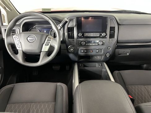 Used 2024 Nissan Titan SV w/ SV Convenience Package image 13