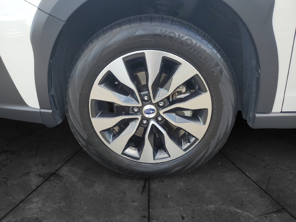 Certified 2025 Subaru Outback Touring XT AWD/4WD image 14