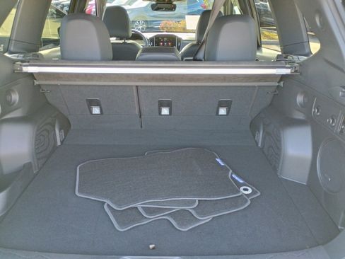 Certified 2025 Subaru Forester Limited image 18