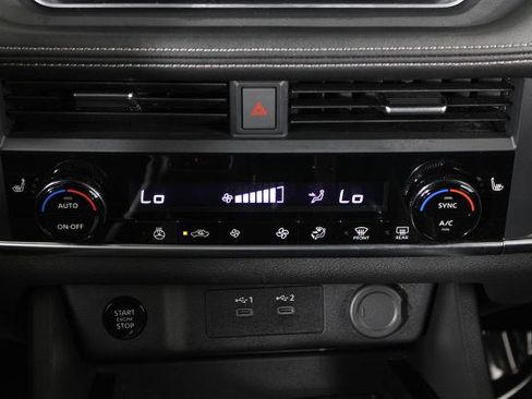 Certified 2024 Nissan Rogue SV w/ SV Premium Package FWD image 23