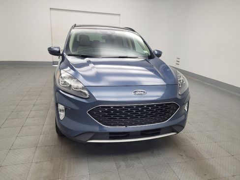 Used 2020 Ford Escape Titanium w/ Titanium Premium Package 2.0 AWD/4WD image 14