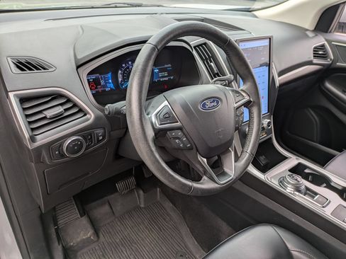 Certified 2024 Ford Edge SEL w/ Convenience Package AWD/4WD image 8