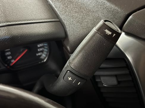 Used 2015 Chevrolet Suburban LTZ image 63