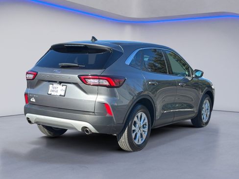 Used 2023 Ford Escape Active image 9