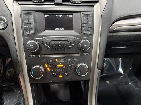 Used 2018 Ford Fusion S FWD image 14