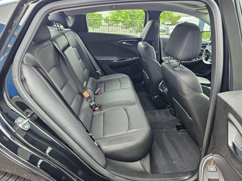 Used 2022 Chevrolet Malibu Premier FWD image 12