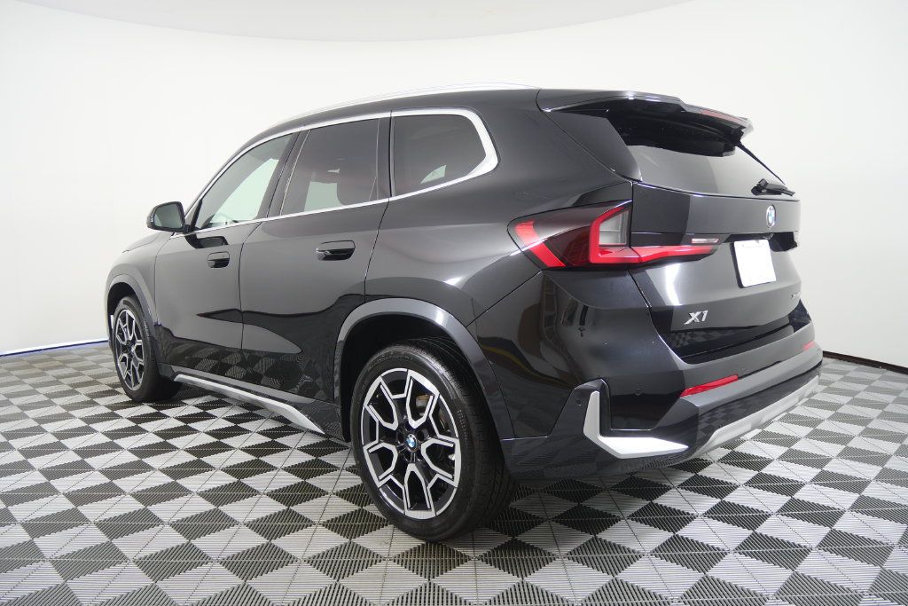 Certified 2026 BMW X1 xDrive28i AWD/4WD image 6