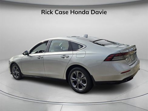 Certified 2024 Honda Accord EX-L image 8