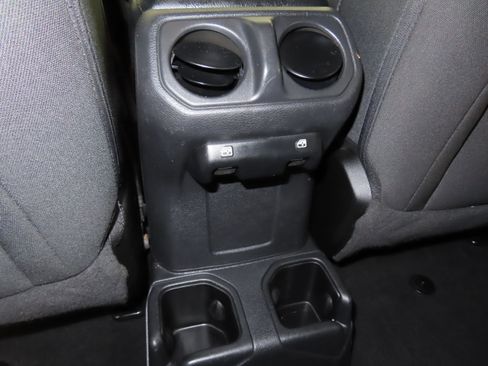 Used 2022 Jeep Wrangler Unlimited Sport S image 46