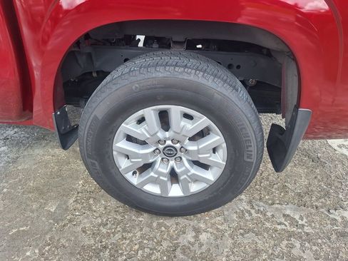 Used 2023 Nissan Frontier SV w/ Technology Package AWD/4WD image 25