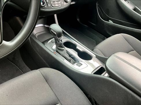 Used 2025 Chevrolet Malibu LT FWD image 17