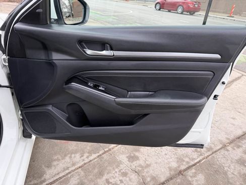 Used 2020 Nissan Altima 2.5 SV image 20