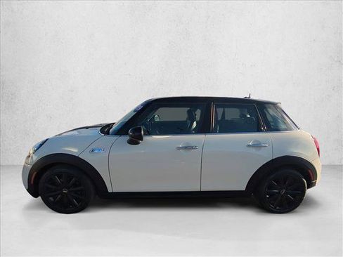 Used 2019 MINI Cooper S w/ Premium Package image 9