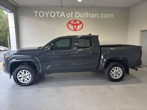 Certified 2025 Toyota Tacoma SR image 1