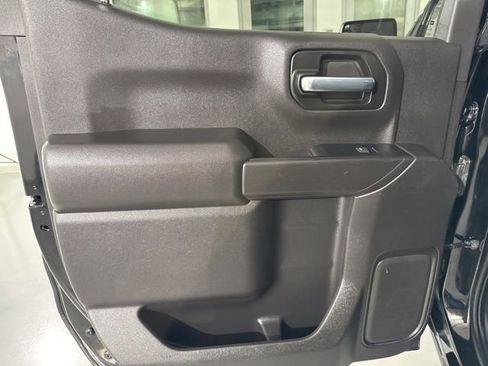 Used 2021 Chevrolet Silverado 1500 Custom image 17