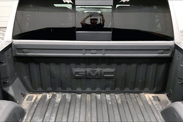 Used 2021 GMC Sierra 1500 SLT w/ SLT Premium Package AWD/4WD image 31