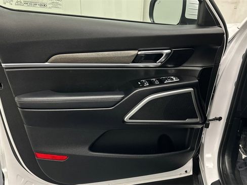 Used 2021 Kia Telluride EX w/ EX Premium Package image 18