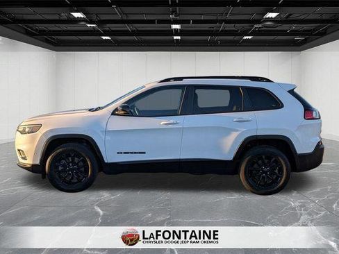 Certified 2023 Jeep Cherokee Altitude Lux image 2