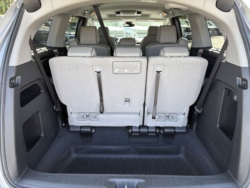 Used 2022 Honda Odyssey Elite image 11