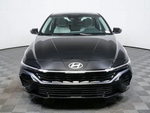 New 2026 Hyundai Elantra Limited image 24