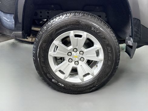 Used 2022 Chevrolet Colorado LT w/ LT Convenience Package RWD image 32