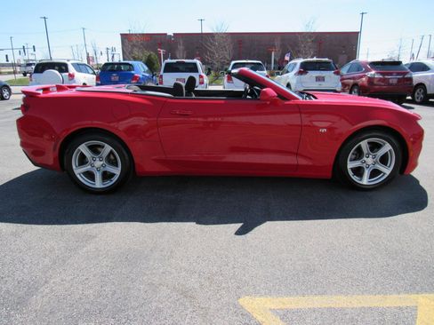 Used 2020 Chevrolet Camaro LT image 35