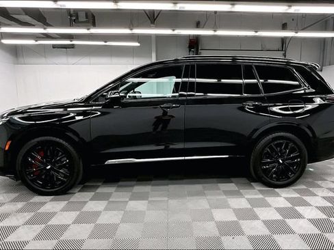 Used 2024 Cadillac XT6 Sport w/ LPO, Onyx Lite Package AWD/4WD image 14