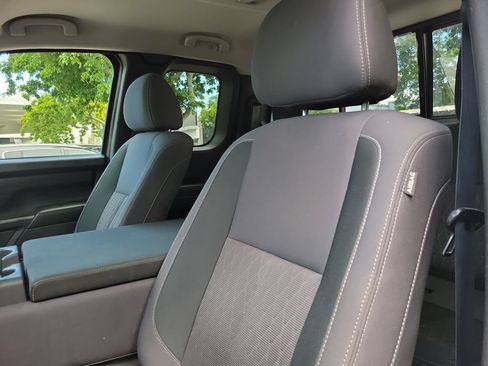 Used 2022 Nissan Titan S RWD image 9