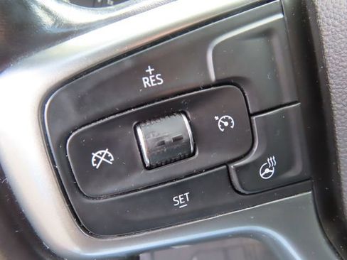 Used 2021 Chevrolet Silverado 2500 LT w/ Convenience Package image 19