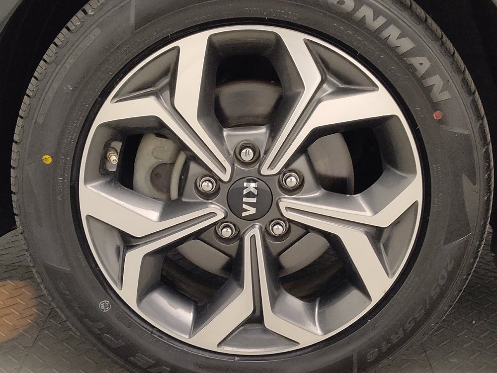 Used 2020 Kia Forte LXS FWD image 31