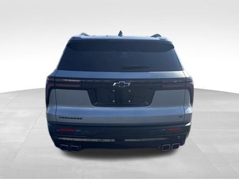 Used 2024 Chevrolet Traverse LT w/ Midnight/Sport Edition FWD image 6