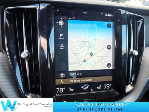 Used 2018 Volvo XC60 T6 R-Design w/ Convenience Package image 22