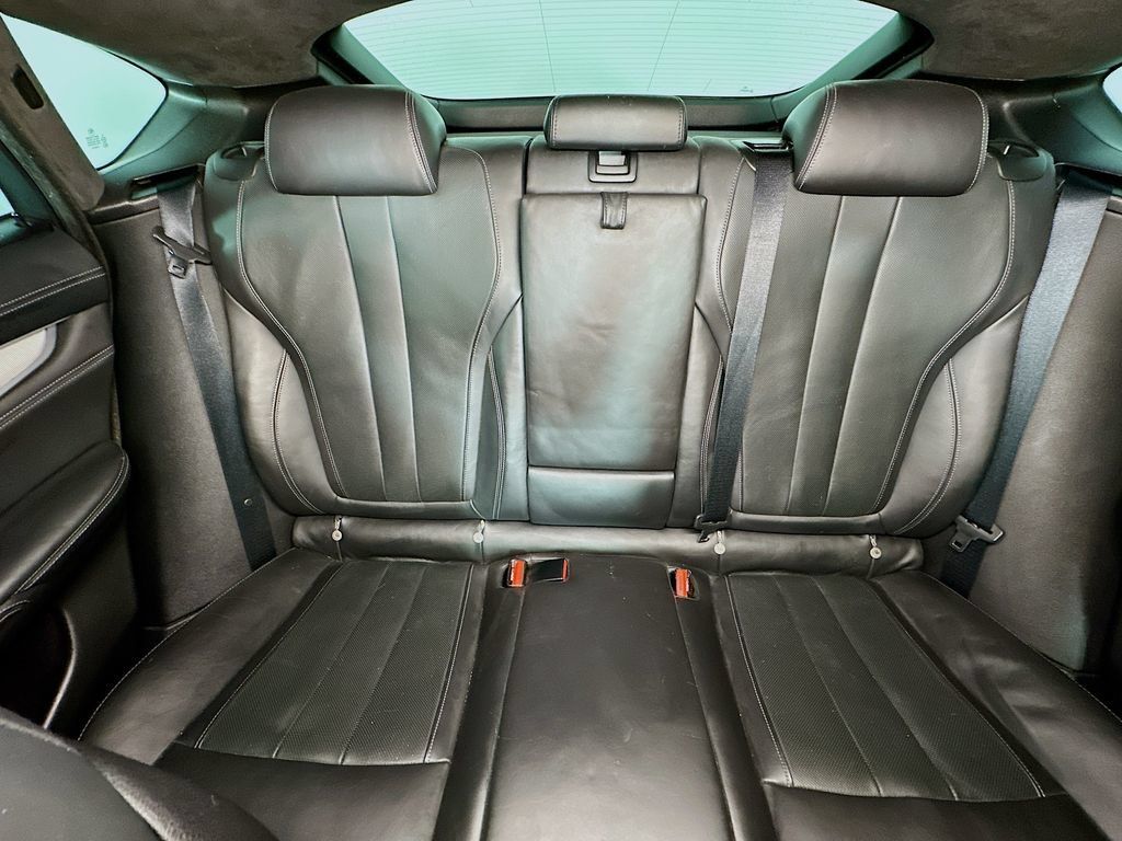 Used 2016 BMW X6 M AWD/4WD image 13