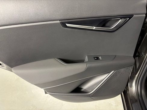 New 2026 Kia Niro Wind FWD image 36