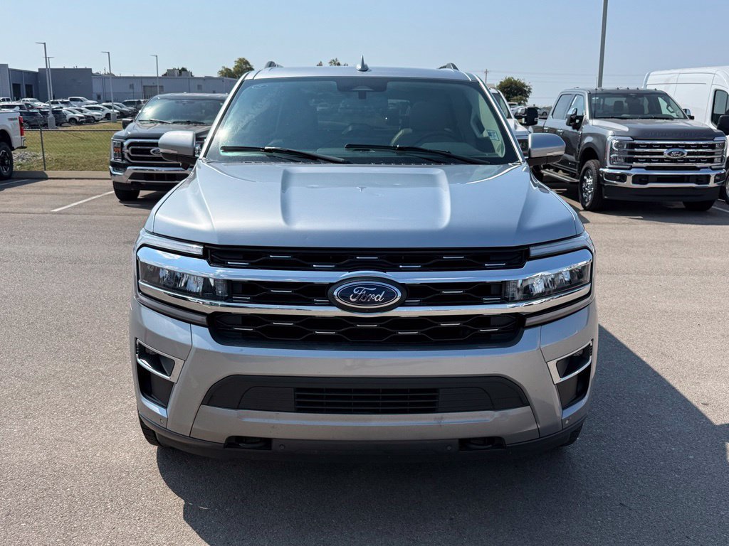 Used 2023 Ford Expedition Limited AWD/4WD image 43