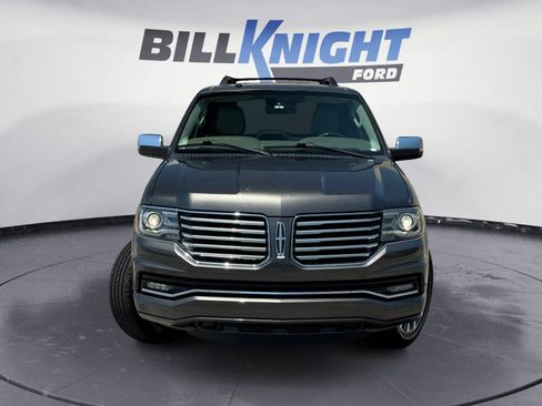 Used 2016 Lincoln Navigator Select RWD image 8