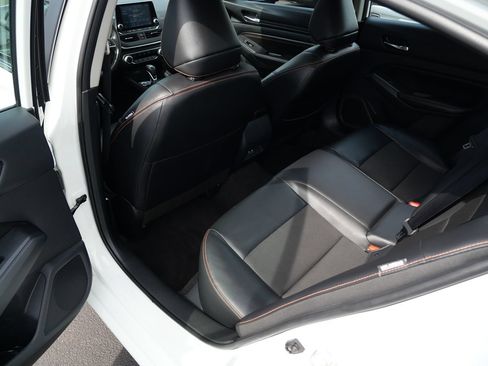 Used 2022 Nissan Altima 2.5 SR w/ Midnight Edition Package AWD/4WD image 18